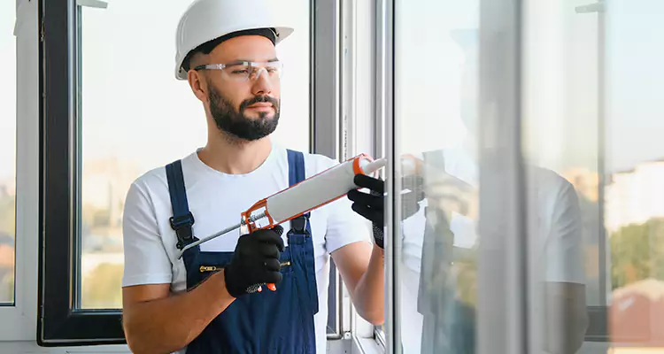 Retractable Screens Repair for Patio in Valrico, FL