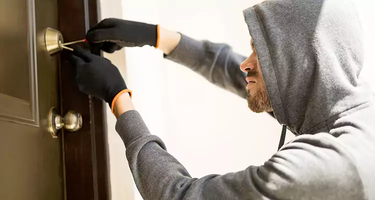 Emergency Motel Lock Repairs—Available 24/7 in Valrico, FL