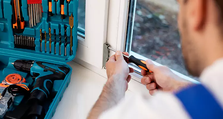 Mirrored Sliding Doors Replacement Expert in Valrico, FL